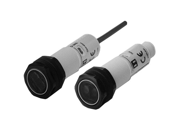 E3F2 Loại Hình trụ Ø18 cao cấp